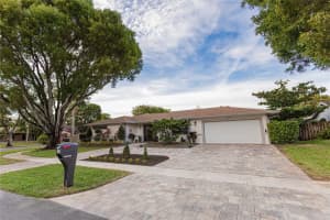 11711 NW 16th Ct, Pembroke Pines, FL 33026 Sold 02/04/25