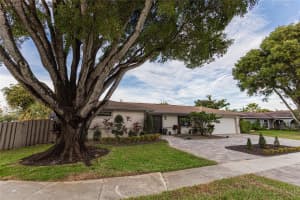 11711 NW 16th Ct, Pembroke Pines, FL 33026 Sold 02/04/25