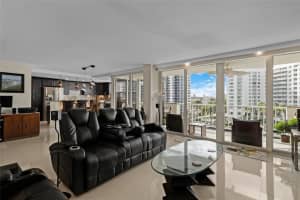 2800 E Sunrise Blvd 8B, Fort Lauderdale, FL 33304 Sold 09/11/25