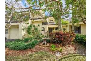352 NW 94th Ter, Plantation, FL 33324 Sold 02/14/25