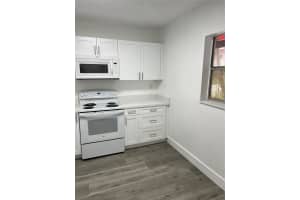 2850 Somerset Dr 107L, Lauderdale Lakes, FL 33311 Sold 07/01/25
