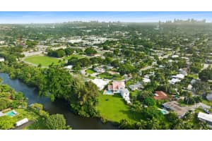 601 NW 30th St, Wilton Manors, FL 33311 Sold 03/12/25