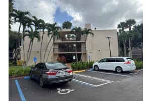 5250 Las Verdes Cir 224, Delray Beach, FL 33484 Sold 03/28/25
