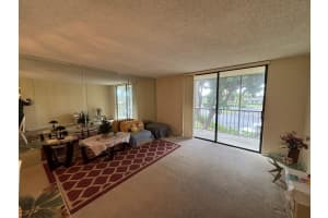 5250 Las Verdes Cir 224, Delray Beach, FL 33484 Sold 03/28/25