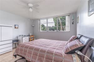 811 S Hollybrook Dr 103, Pembroke Pines, FL 33025 Sold 04/14/25