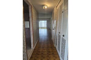 2800 Sunrise Lakes Dr 312, Sunrise, FL 33322 Sold 02/04/25