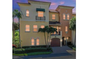 228 Ocean Bay Dr 228, Jensen Beach, FL 34957 Sold 02/28/25