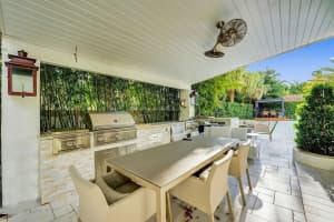 614 POINCIANA, Fort Lauderdale, FL 33301 - MLS#F10478070