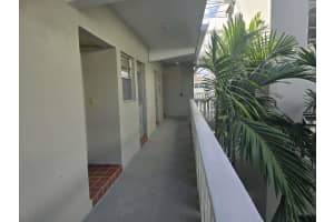 330 SE 2nd St 404E, Hallandale Beach, FL 33009 Sold 03/14/25