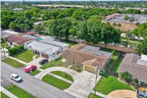 12460 SW 2 St, Plantation, FL 33325 Sold 06/26/25