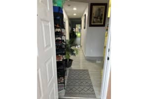 7725 Yardley Dr 113, Fort Lauderdale, FL 33321 Sold 04/30/25