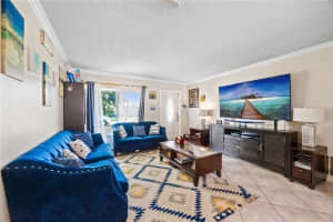 6607 NW 61st St, Tamarac, FL 33321 Sold 04/16/25