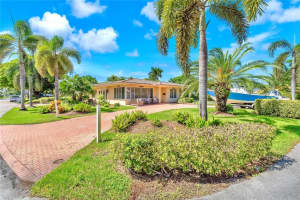 513 SE 28th Ave, Pompano Beach, FL 33062 Sold 03/21/25
