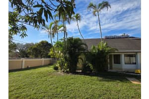 913 E Maple St, North Lauderdale, FL 33068 Sold 06/06/25