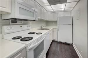 1000 West Ave 1405, Miami Beach, FL 33139 - MLS#F10478328