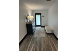 7541 NW 13th St, Plantation, FL 33313 Sold 01/31/25