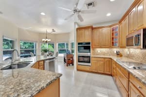2516 NE 21st Ter, Lighthouse Point, FL 33064 Sold 03/14/25