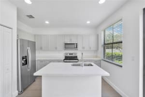 5319 NW 50th Ter, Tamarac, FL 33319 Sold 02/20/25
