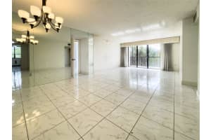 900 NE 195th St 312, Miami, FL 33179 Sold 03/06/25