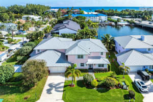 1709 Del Haven Dr 1709, Delray Beach, FL 33483 Sold 04/03/25