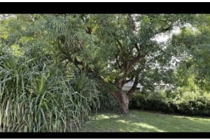 660 NE 33rd St, Oakland Park, FL 33334 Sold 07/18/25