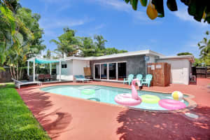1747 N 16th Ct, Hollywood, FL 33020 Sold 03/13/25