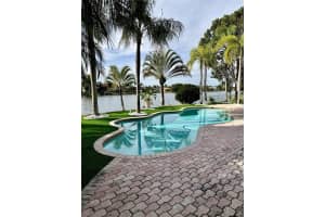 982 SW 159th Dr, Pembroke Pines, FL 33027 Sold 02/07/25