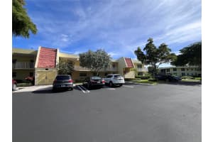 500 Oaks Ln 208, Pompano Beach, FL 33069 Sold 07/14/25