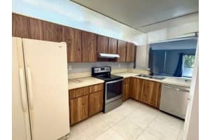 310 W Laurel Dr 1401, Pompano Beach, FL 33063 Sold 08/29/25