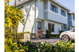 3615 Sonoma Dr 3615, Riviera Beach, FL 33404 Sold 03/07/25