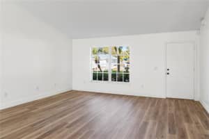 1055 18th St, Vero Beach, FL 32962 - MLS#F10478531