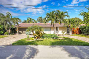 2641 NE 53rd Ct, Lighthouse Point, FL 33064 Sold 03/28/25