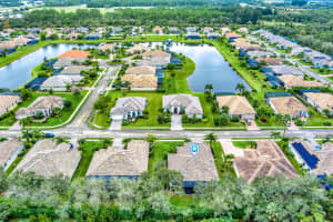 6097 Graysen Sq, Vero Beach, FL 32967 Sold 04/08/25