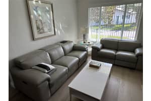 4905 NW 47th Ave, Tamarac, FL 33319 Sold 04/02/25