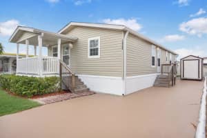 2923 W Marina Dr, Dania Beach, FL 33312 Sold 03/12/25