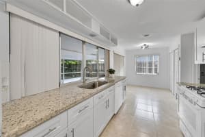 5962 NW 18th Ct, Sunrise, FL 33313 Sold 04/01/25