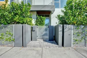 600 NE 8th Ave 1, Fort Lauderdale, FL 33304 Sold 02/24/25