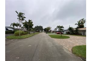 8360 NW 16TH ST, Pembroke Pines, FL 33024 Sold 07/29/25