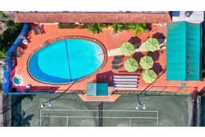 610 Tennis Club Dr 401, Fort Lauderdale, FL 33311 Sold 09/09/25