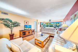 9741 Sunrise Lakes Blvd 202, Sunrise, FL 33322 Sold 07/16/25