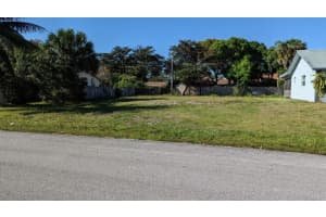 5207 Cleveland Rd, Delray Beach, FL 33484 Sold 08/07/25