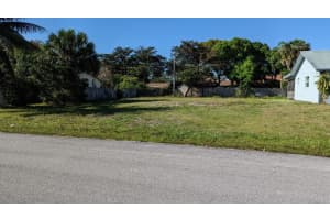 5207 Cleveland Rd, Delray Beach, FL 33484 Sold 08/07/25