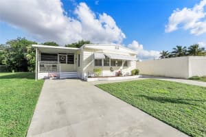 2340 SW 83rd Ave, Davie, FL 33324 Sold 03/21/25