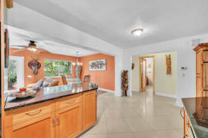 220 NW 34th St, Oakland Park, FL 33309 Sold 02/21/25