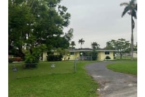 115 Entrada Dr, Hollywood, FL 33021 Sold 03/28/25