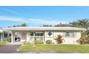 2403 Emerson Cir, Hollywood