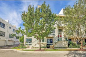 105th Ct 6610, Doral, FL 33178 Sold 09/30/25