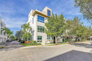 105th Ct 6610, Doral, FL 33178 Sold 09/30/25