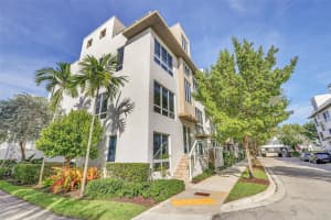 105th Ct 6610, Doral, FL 33178 - MLS#F10478959