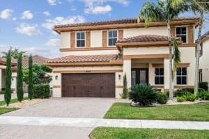 8540 Lakeside Dr, Parkland, FL 33076 Sold 04/02/25